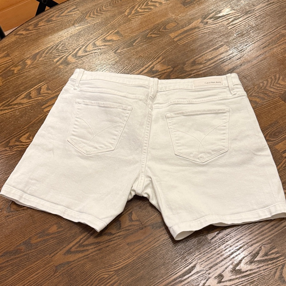 Calvin Klein Jeans Women's Cream Jean Shorts - Picture 5 of 6